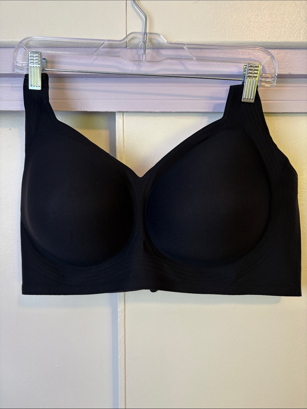 5xl vertvie Black bra. Comes with extender. Breathable fabric. Read description